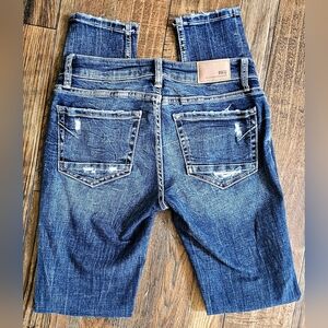 BKE Stella - Slim Fit, Low Rise, Skinny. Size 26 x 31 1/2 - Like New!